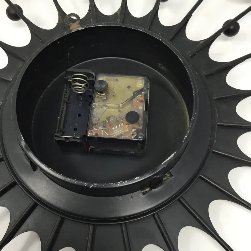 Elgin Mid Century Modern Black Wrought Iron Vintage Starburst Clock (working)